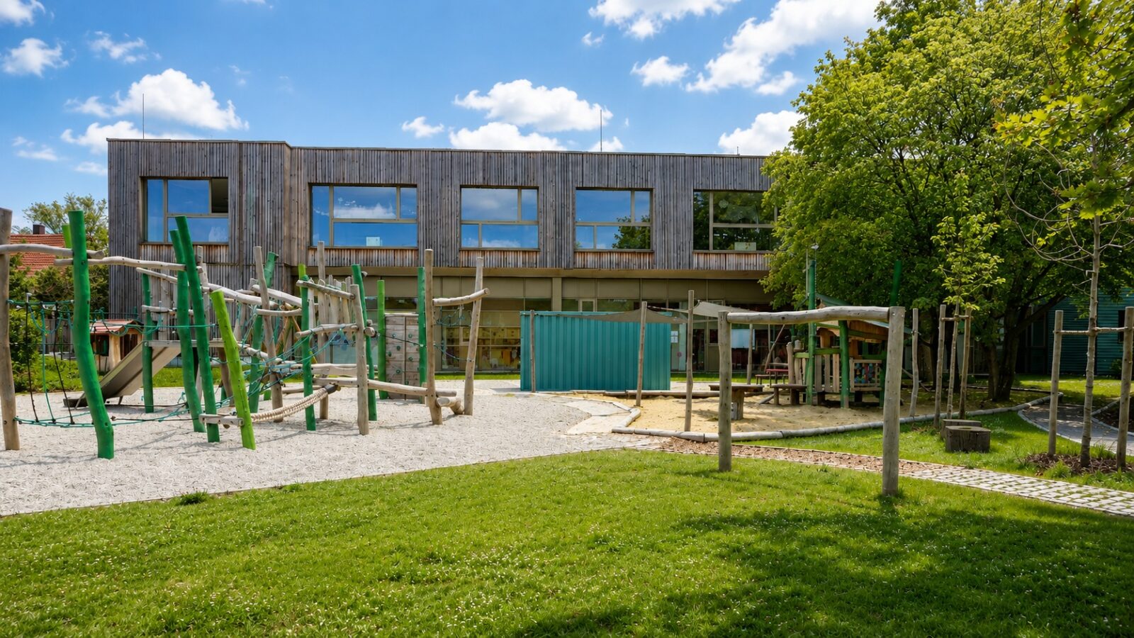 GEL KT SPIELPLATZ
